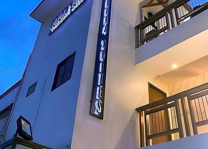 Aurora Pasay Near Airport 3* 마닐라